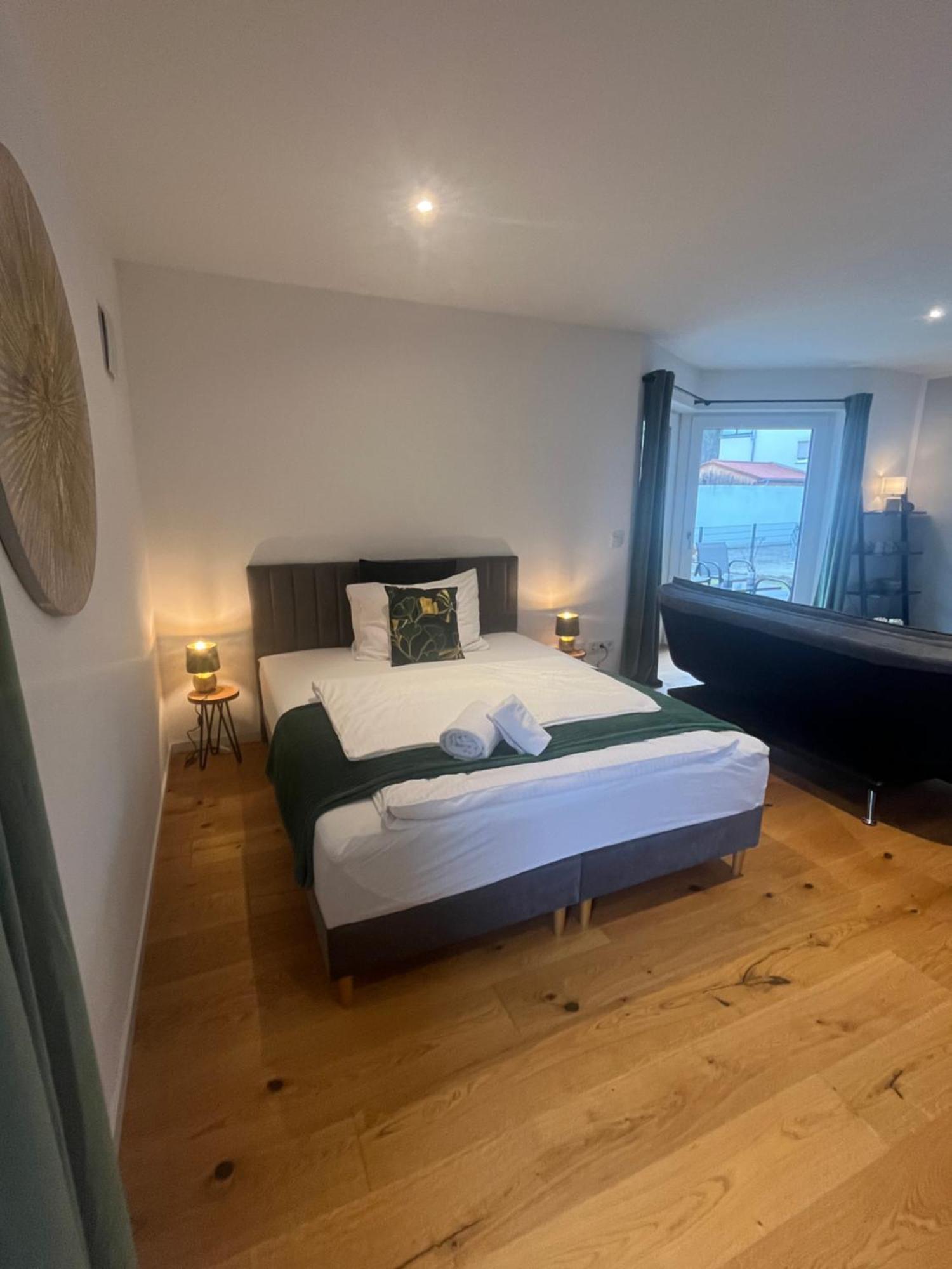 Apartmán Uniqe I 90Qm I Terrasse Rosenheim Exteriér fotografie